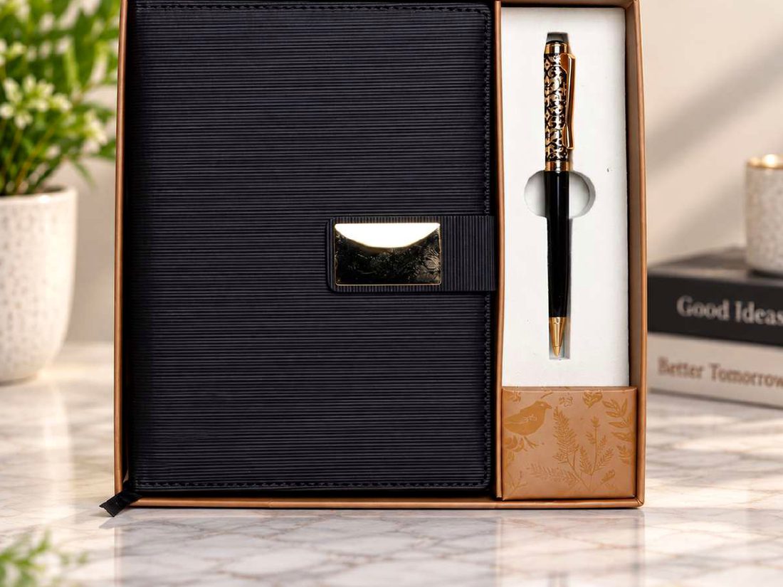 Prestige Onyx Diary & Gold Pen Set — corporate gift